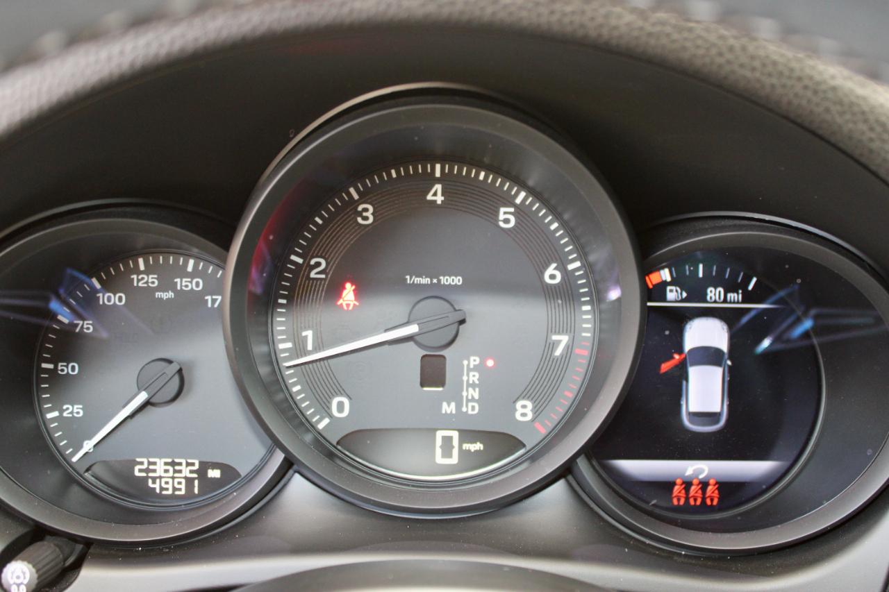 Porsche Macan Base 2023