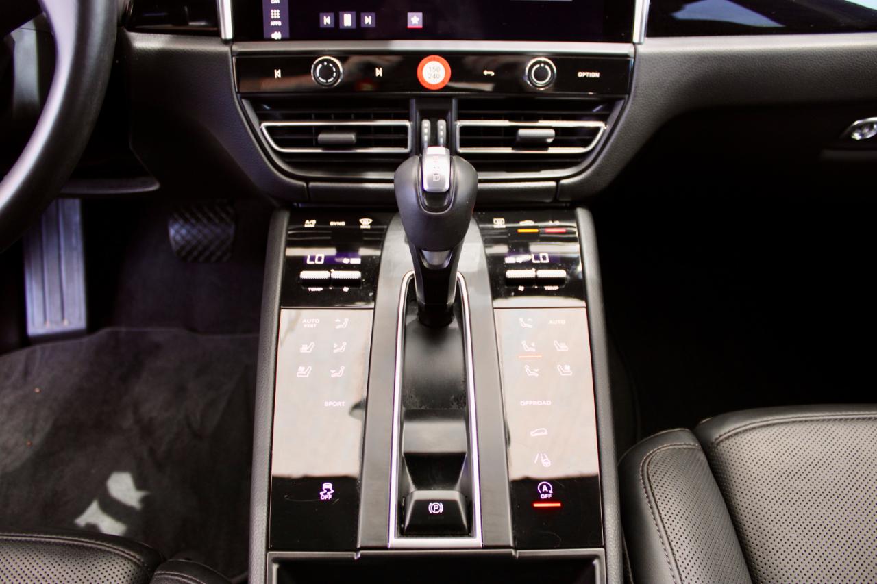 Porsche Macan Base 2023