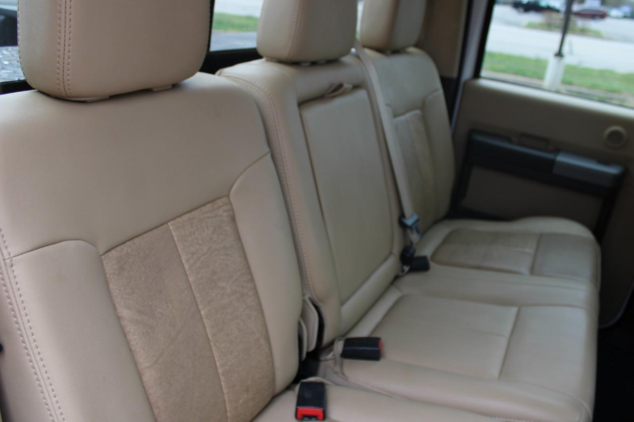 Ford F-250 SD Lariat Crew Cab 4WD 2011