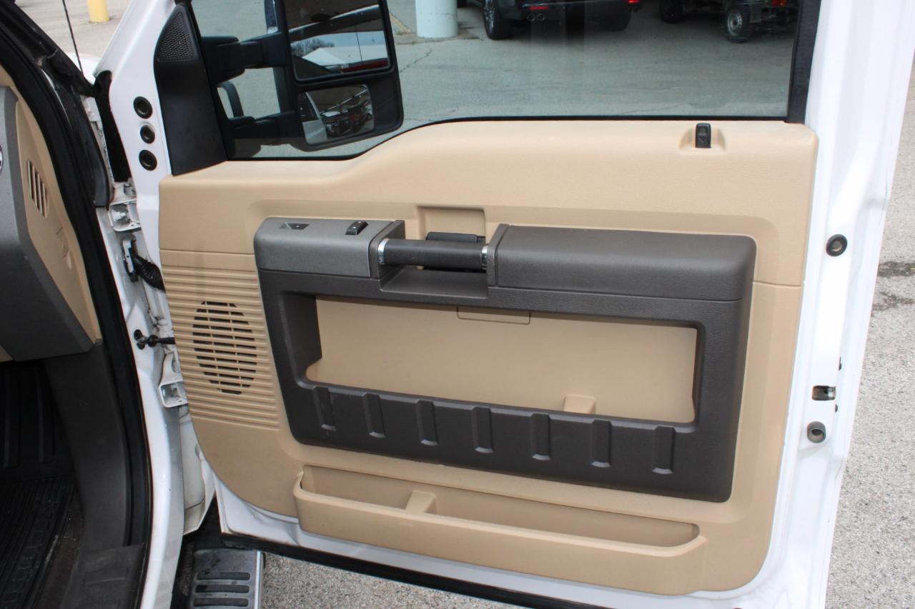 Ford F-250 SD Lariat Crew Cab 4WD 2011