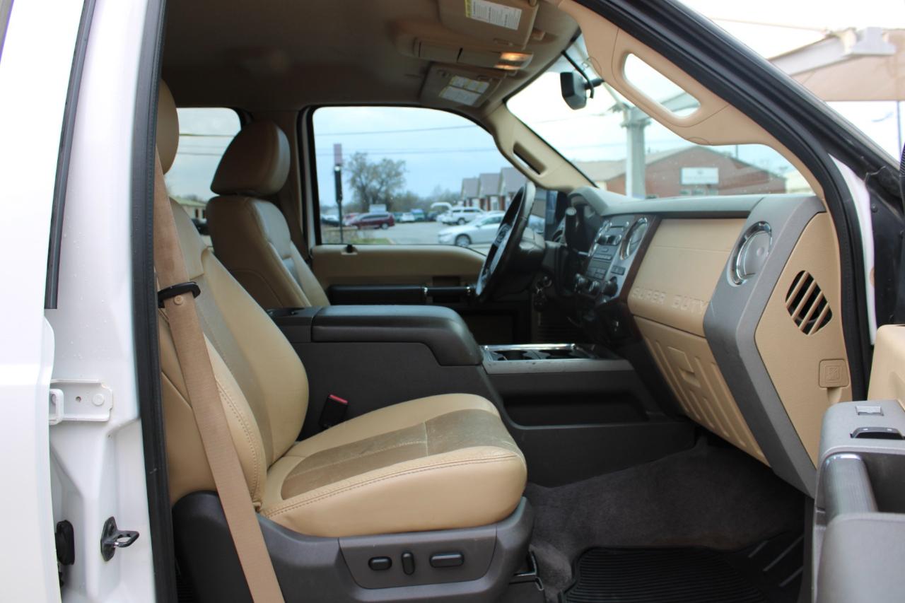 Ford F-250 SD Lariat Crew Cab 4WD 2011