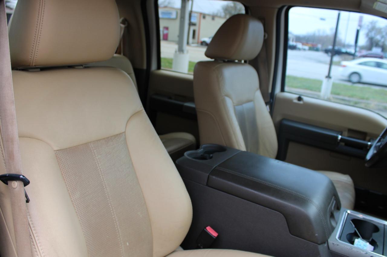 Ford F-250 SD Lariat Crew Cab 4WD 2011