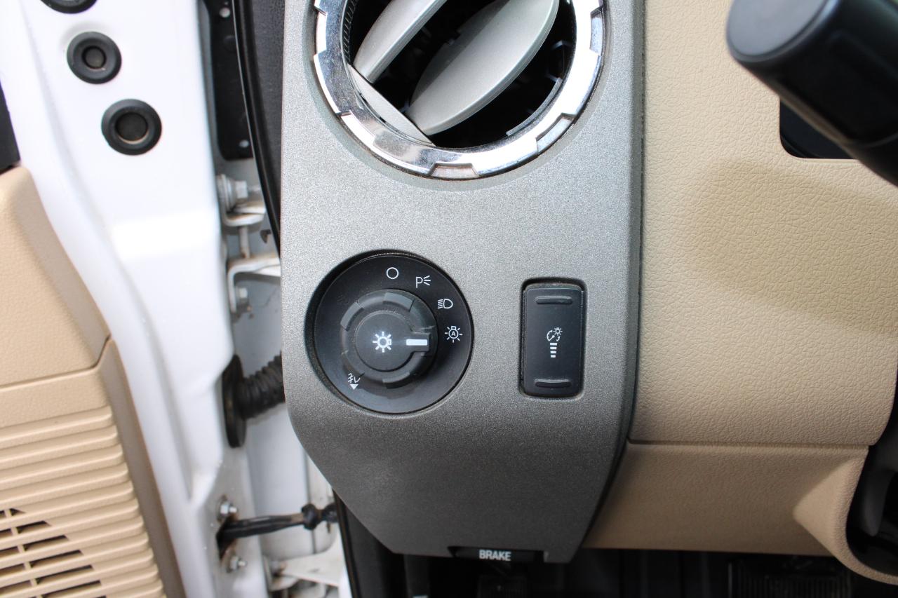 Ford F-250 SD Lariat Crew Cab 4WD 2011