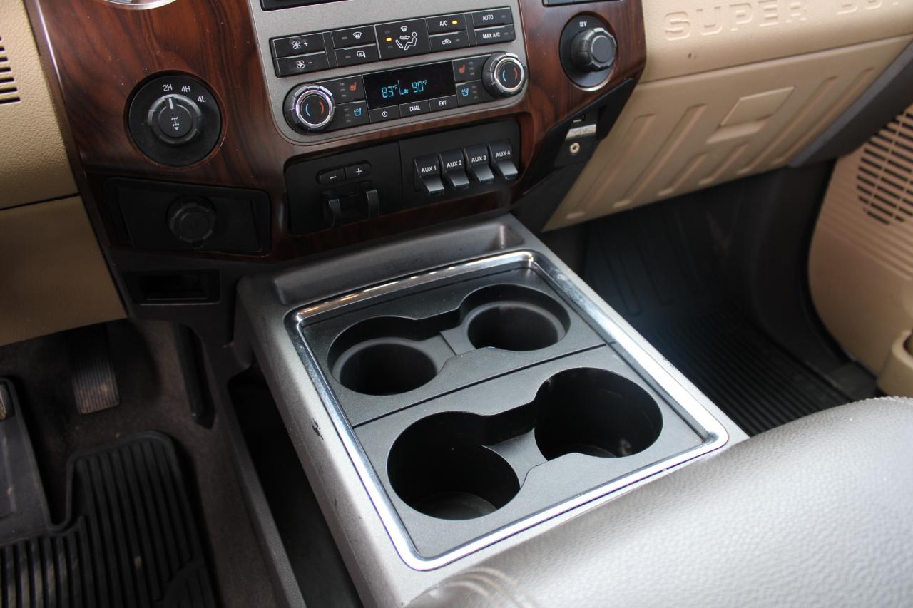 Ford F-250 SD Lariat Crew Cab 4WD 2011