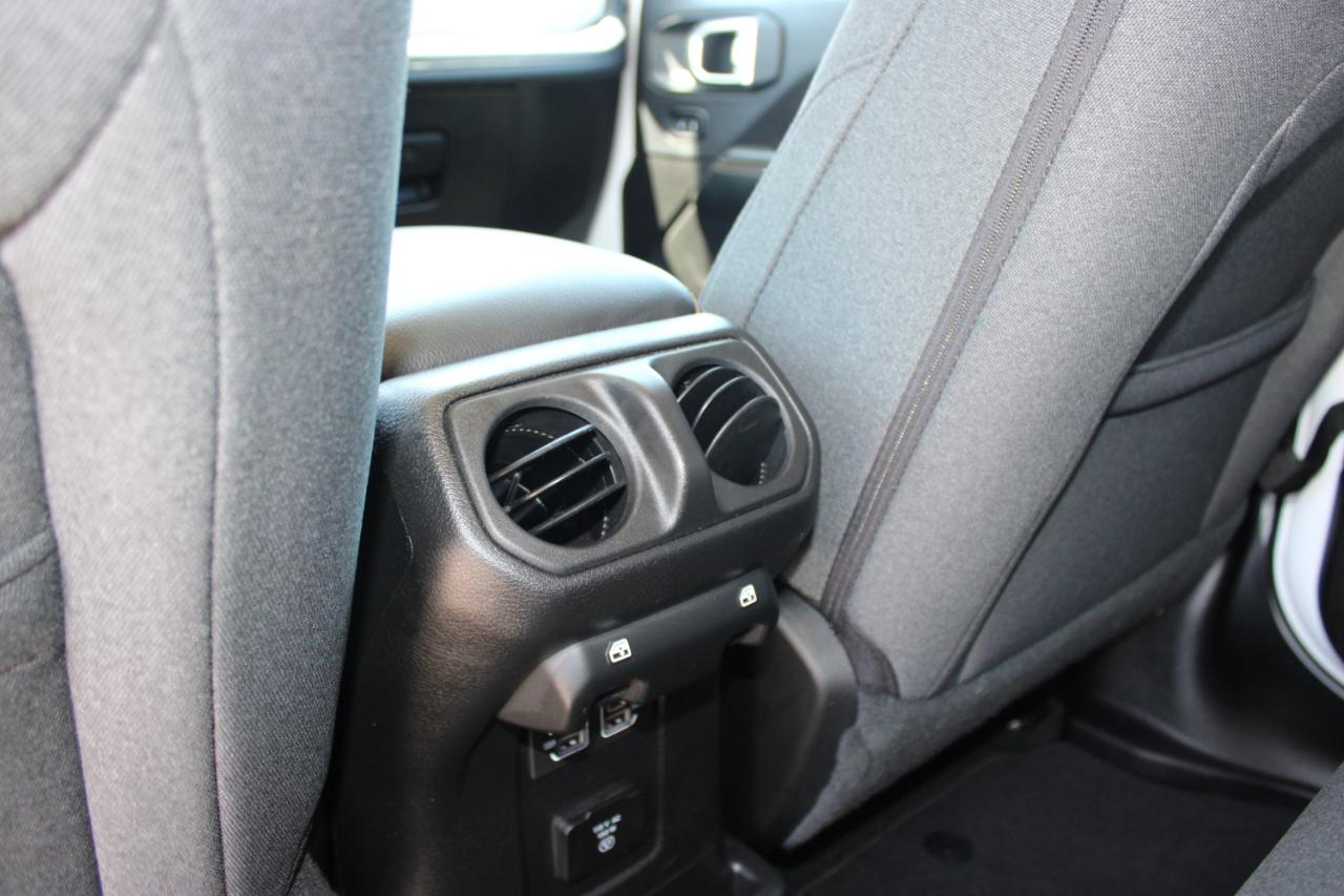 Jeep Wrangler 4xe Sahara 2025