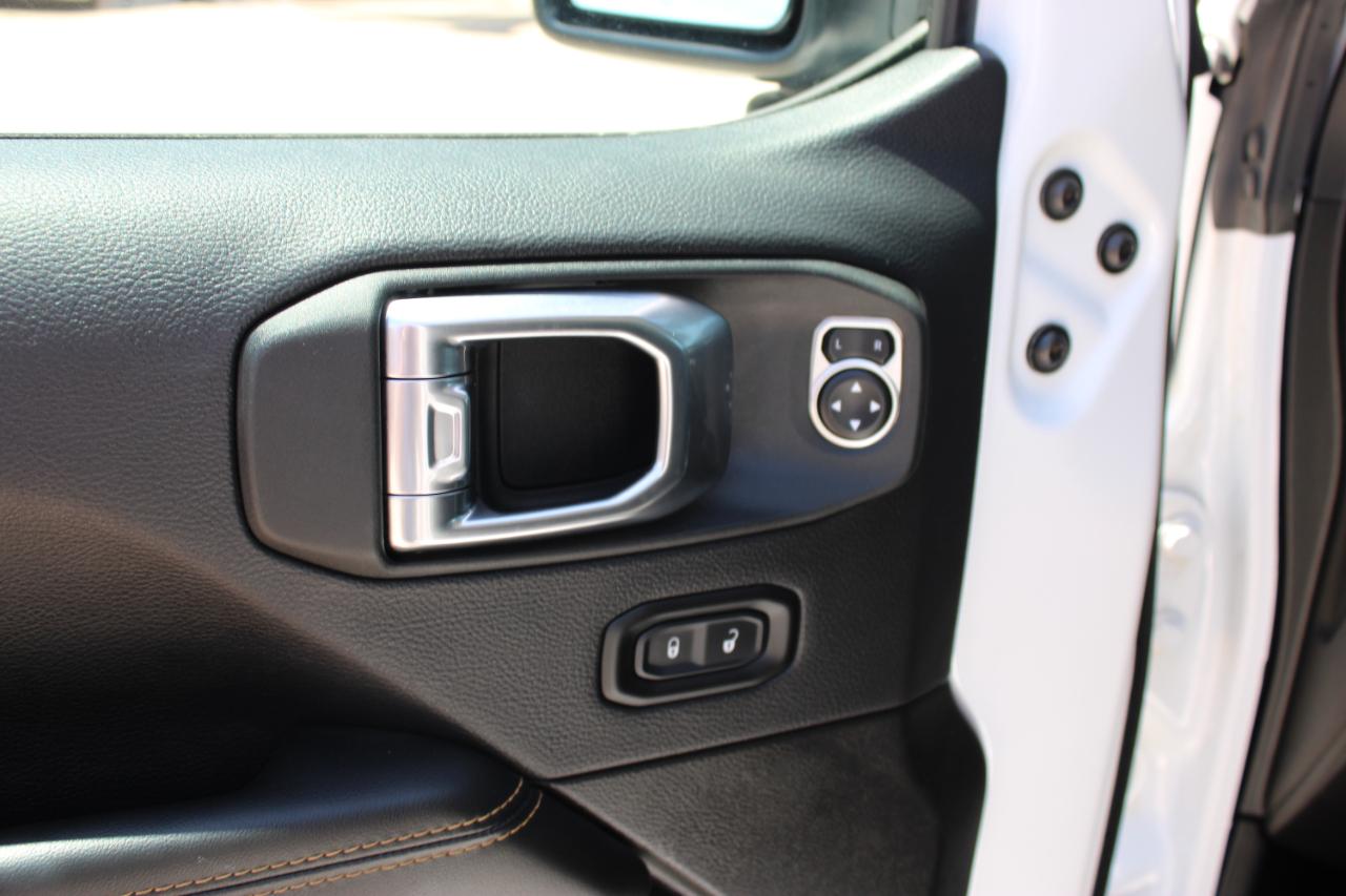 Jeep Wrangler 4xe Sahara 2025