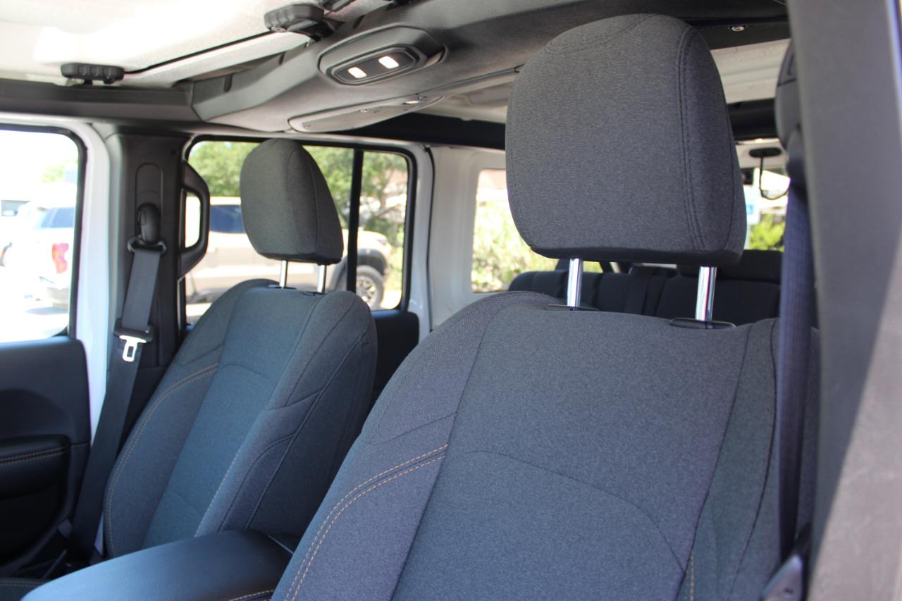 Jeep Wrangler 4xe Sahara 2025