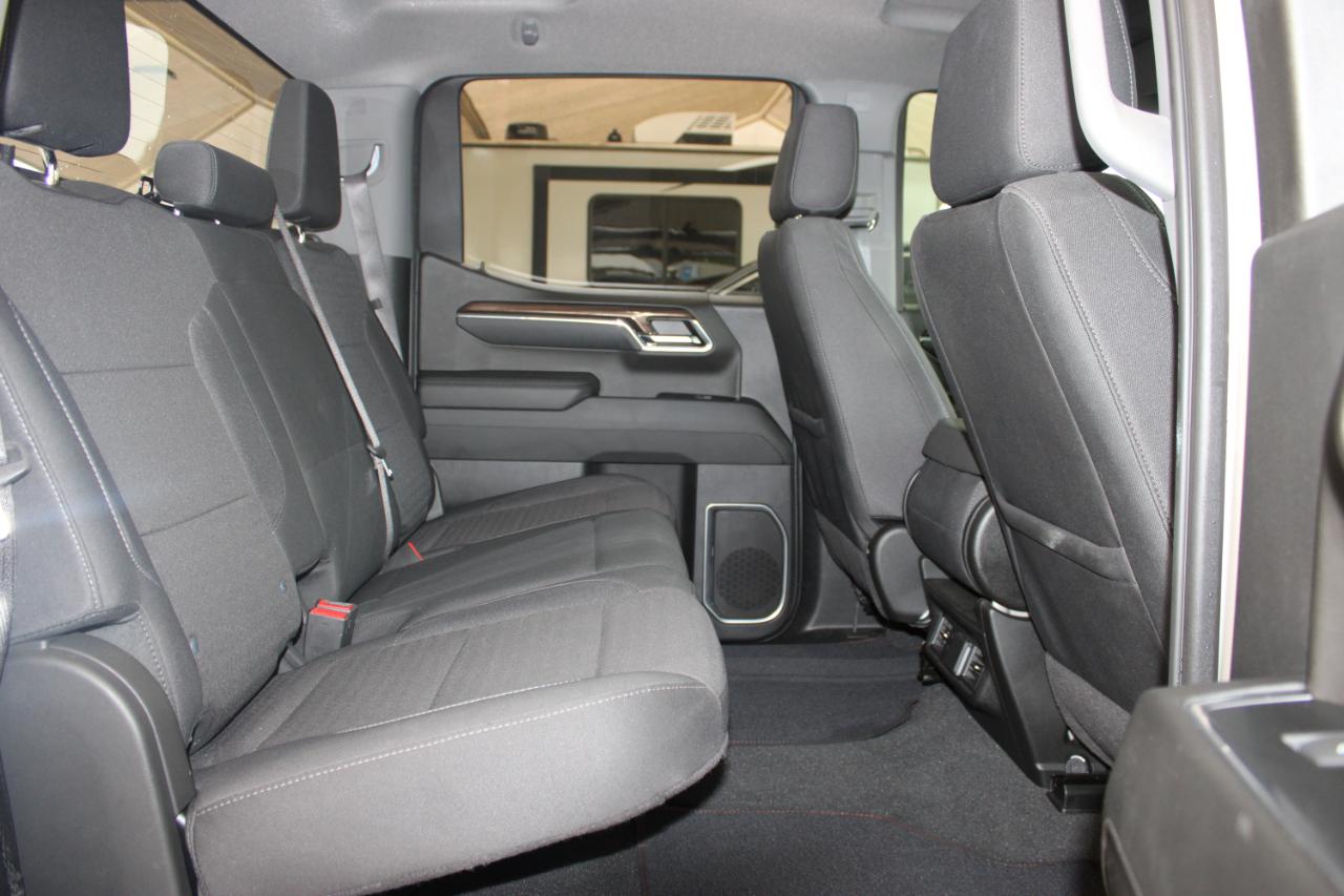 Chevrolet Silverado 1500 LT Crew Cab 4WD 2024