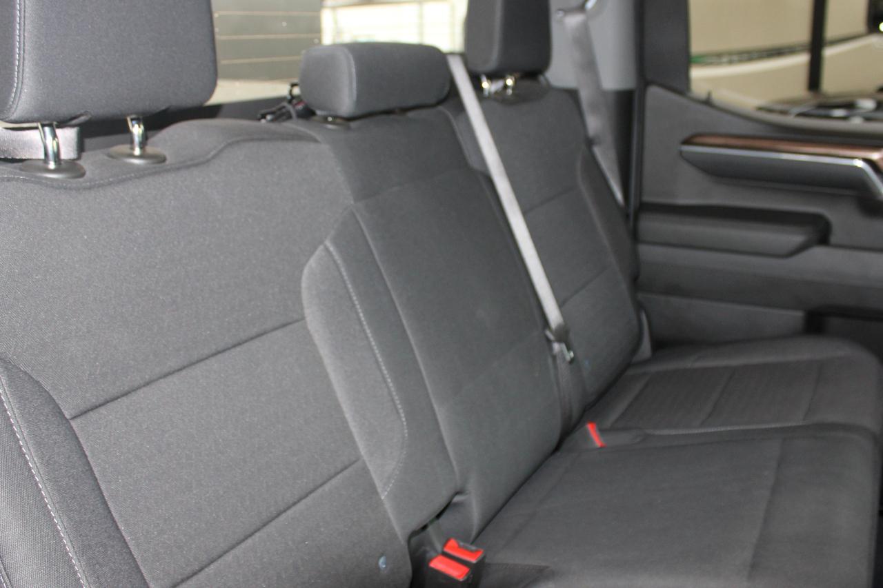 Chevrolet Silverado 1500 LT Crew Cab 4WD 2024