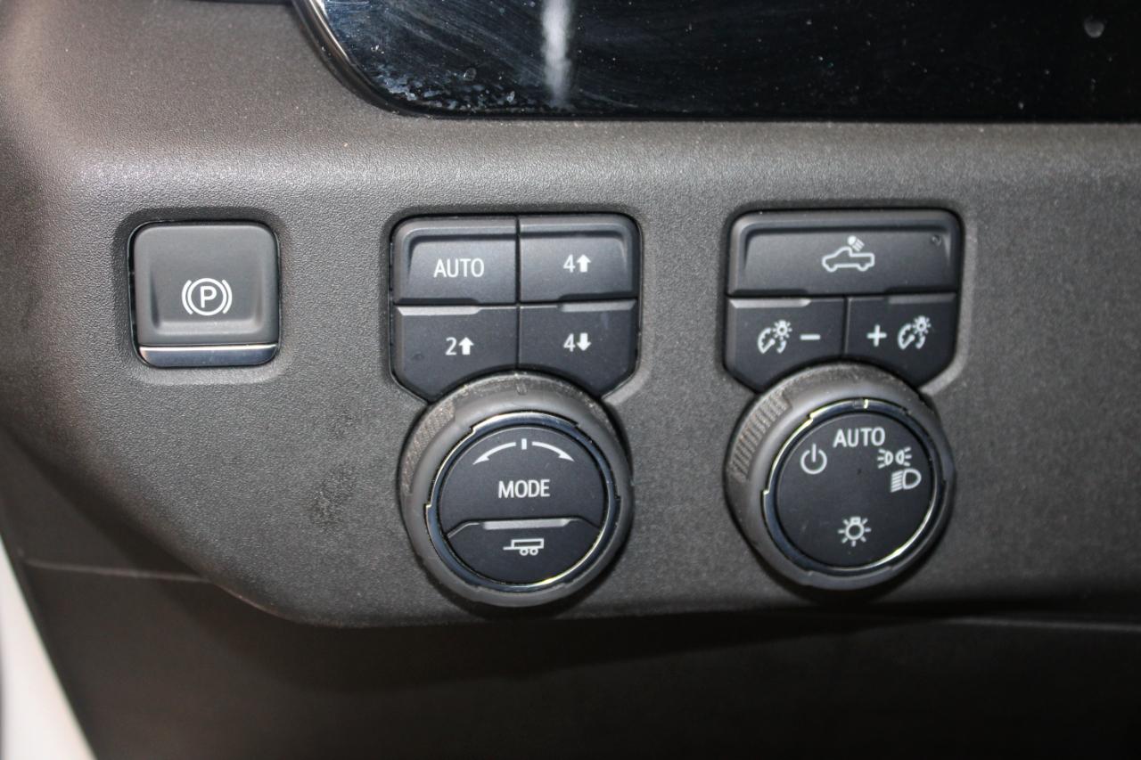 Chevrolet Silverado 1500 LT Crew Cab 4WD 2024