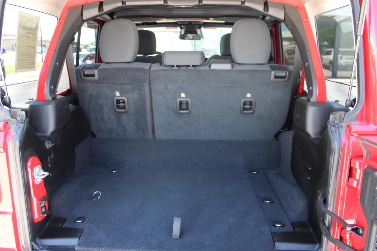 Jeep Wrangler 4xe Sahara 2025