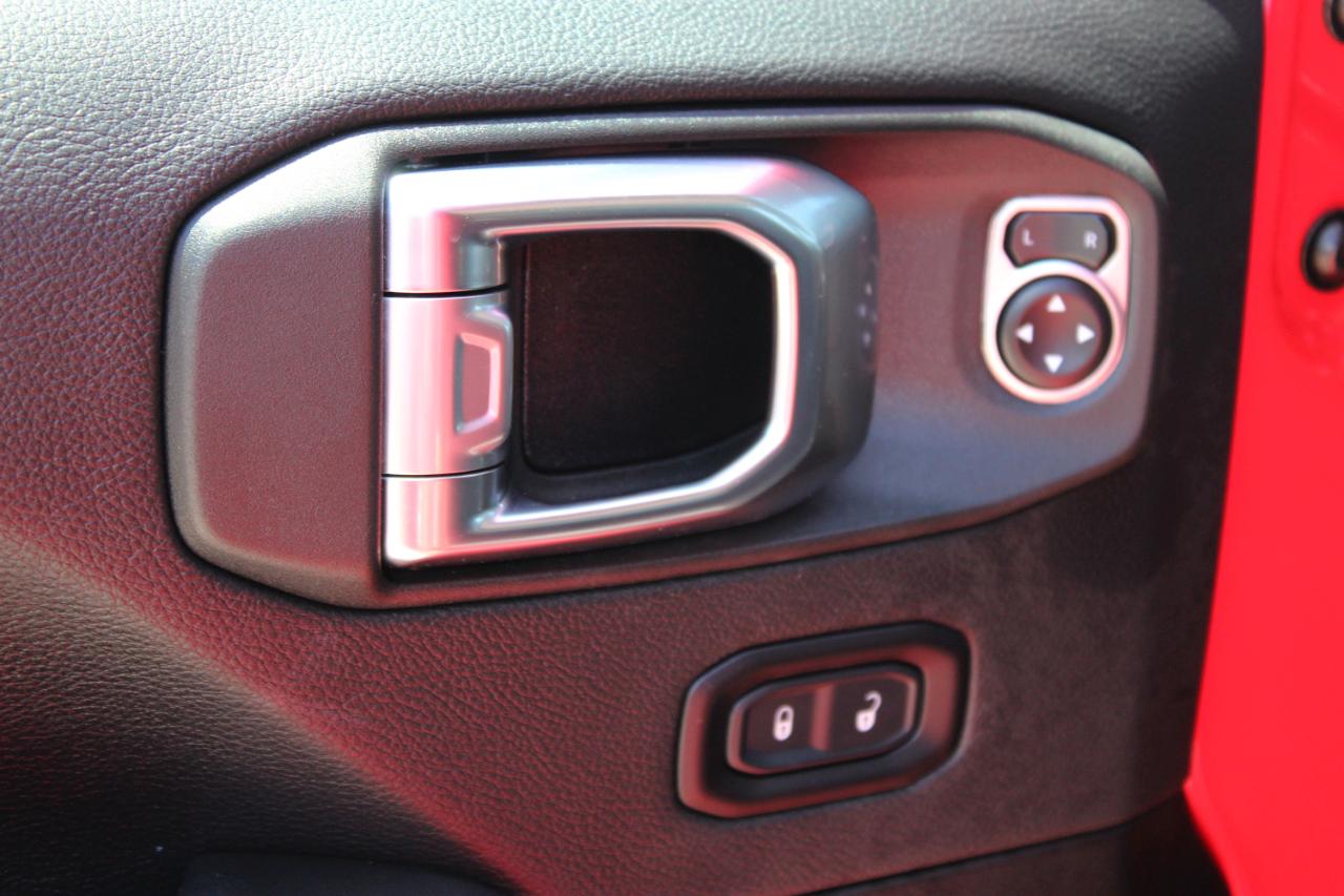 Jeep Wrangler 4xe Sahara 2025
