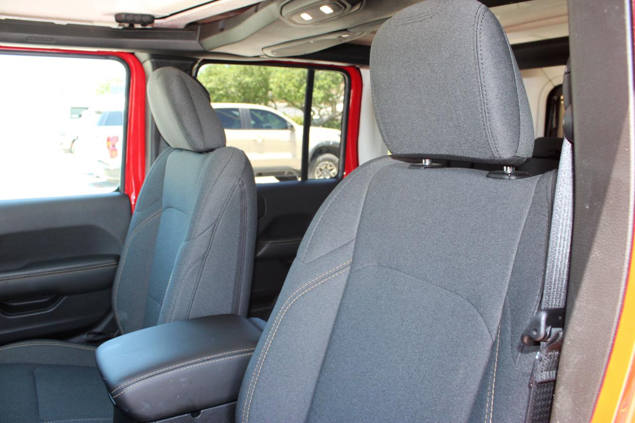 Jeep Wrangler 4xe Sahara 2025