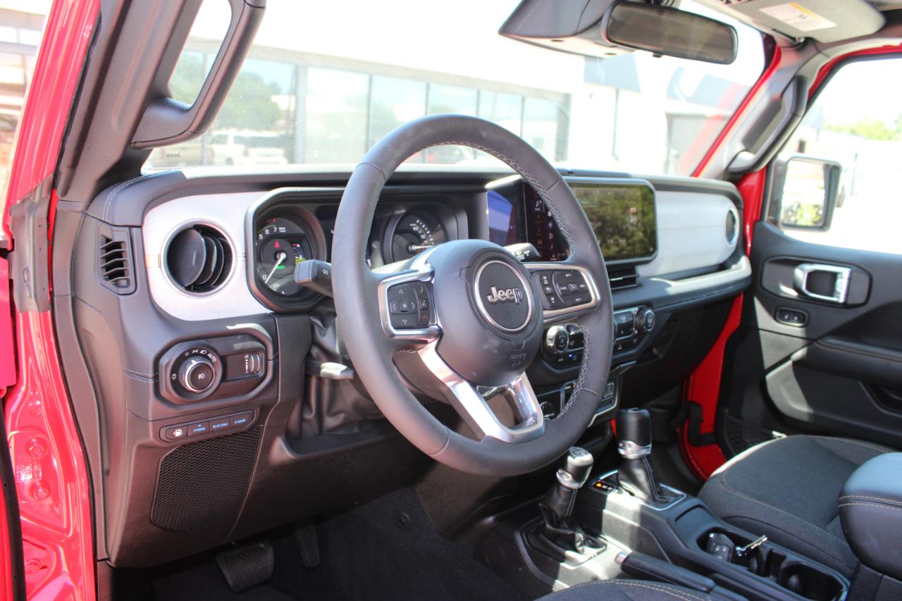 Jeep Wrangler 4xe Sahara 2025