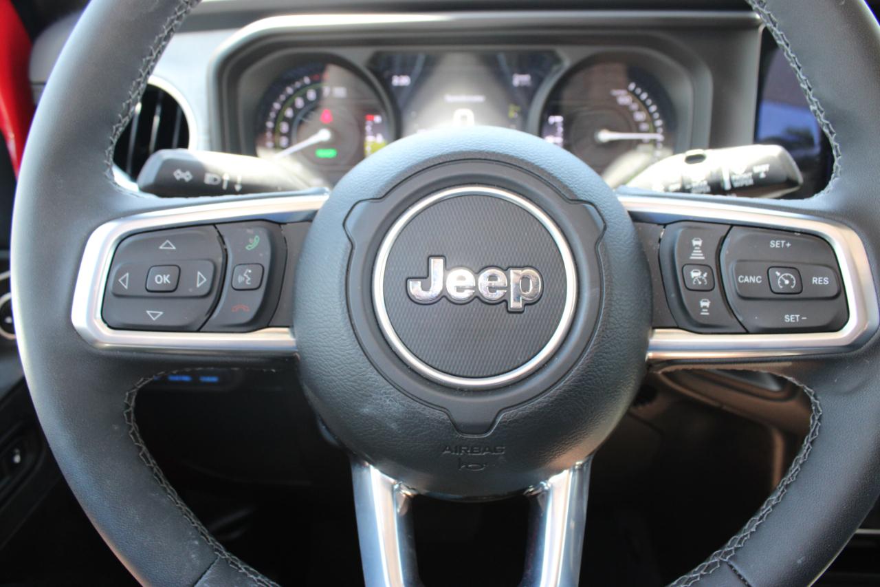 Jeep Wrangler 4xe Sahara 2025