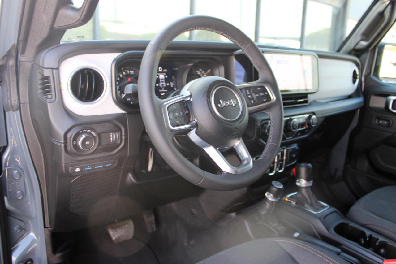 Jeep Wrangler 4xe Sahara 2025