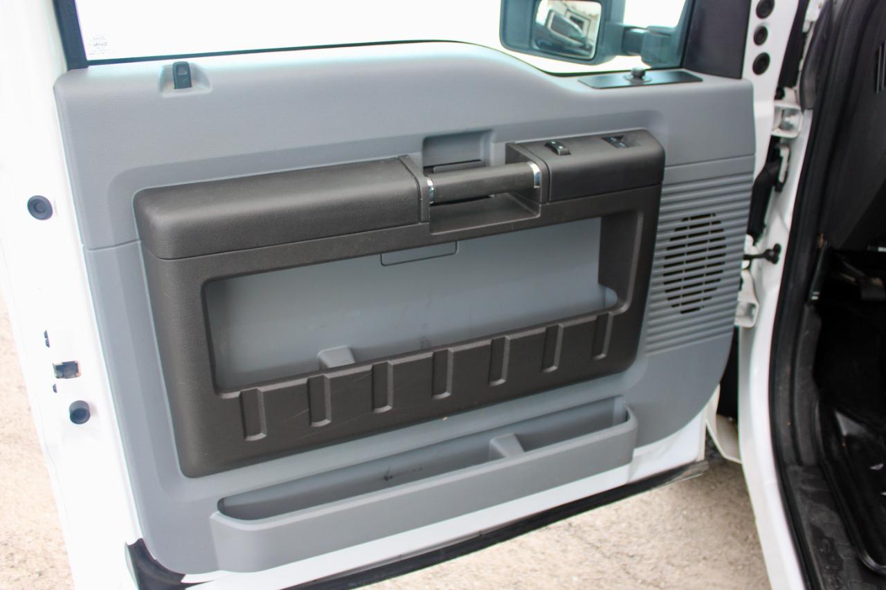 Ford F-250 SD XL SuperCab Long Bed 4WD 2013