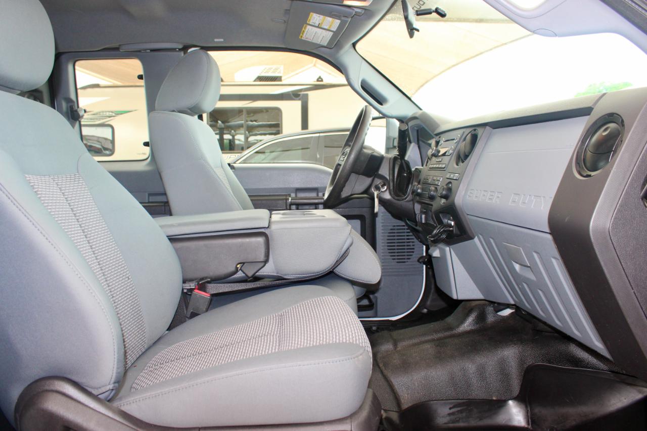 Ford F-250 SD XL SuperCab Long Bed 4WD 2013