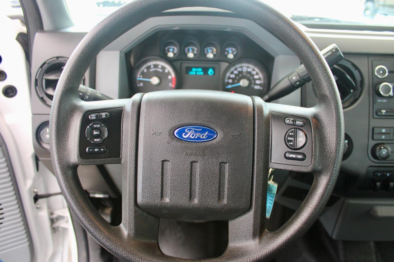Ford F-250 SD XL SuperCab Long Bed 4WD 2013