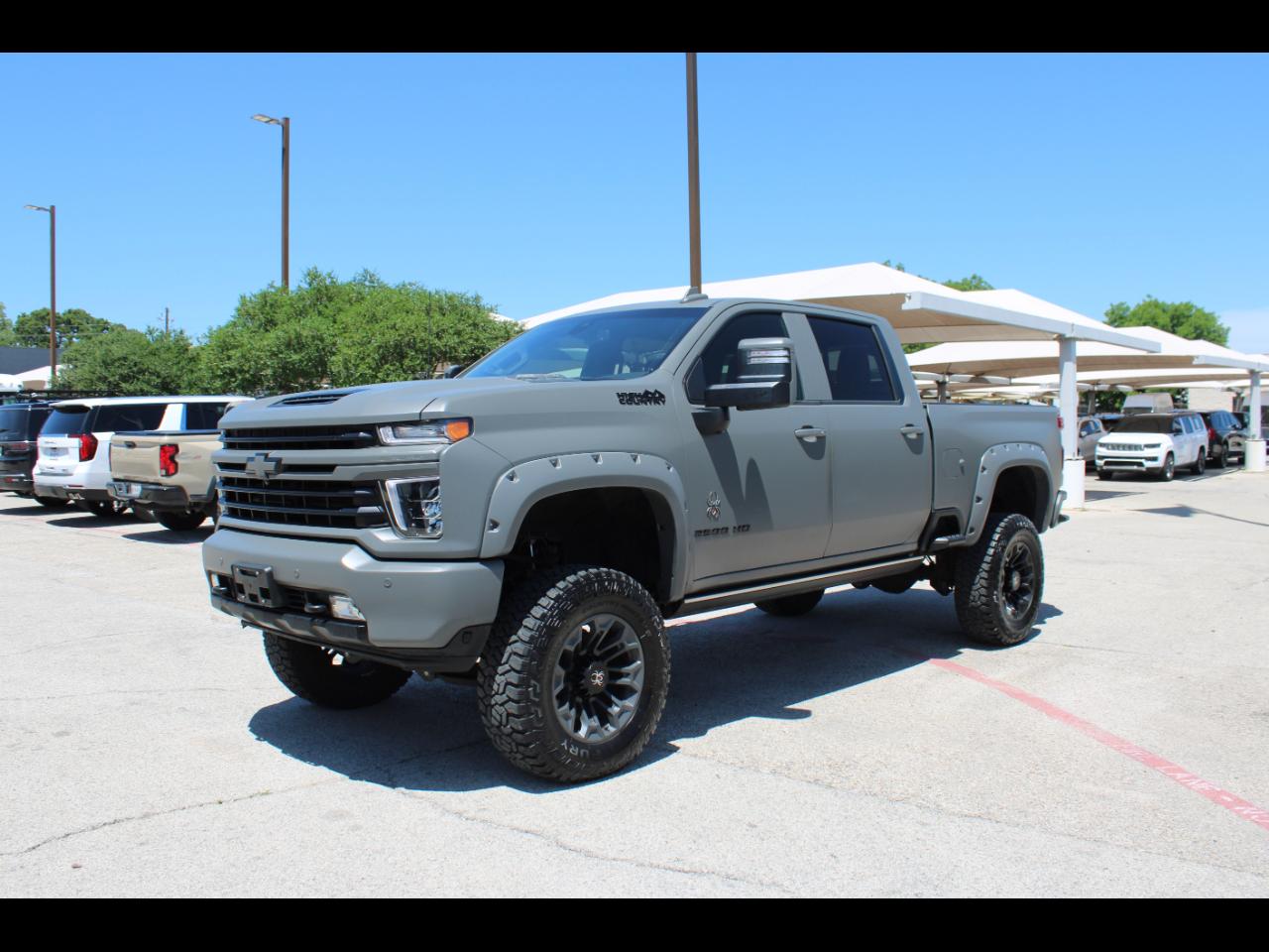 2022 Chevrolet Silverado 2500HD 4WD Crew Cab 153.7" High Country BLACK WIDOW