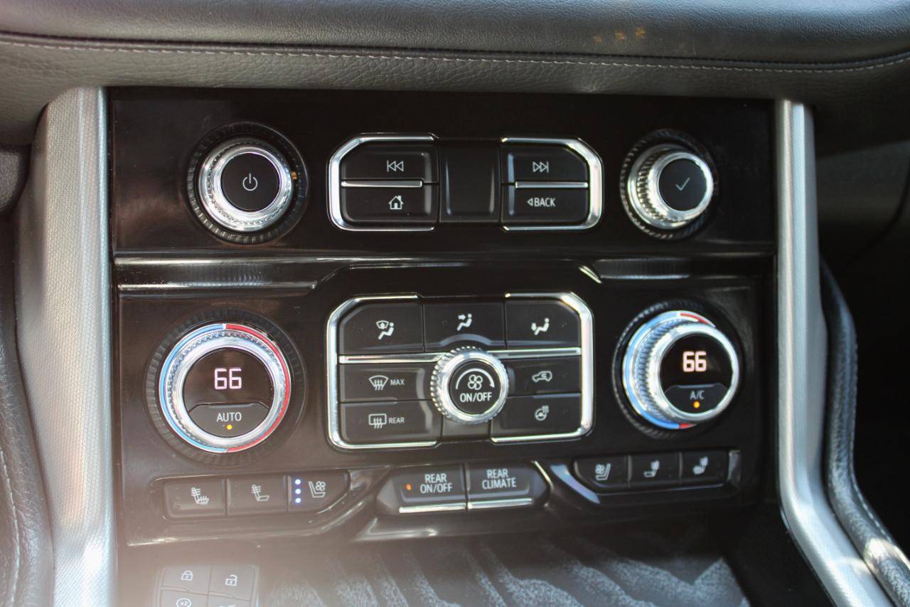 GMC Yukon Denali 4WD 2023