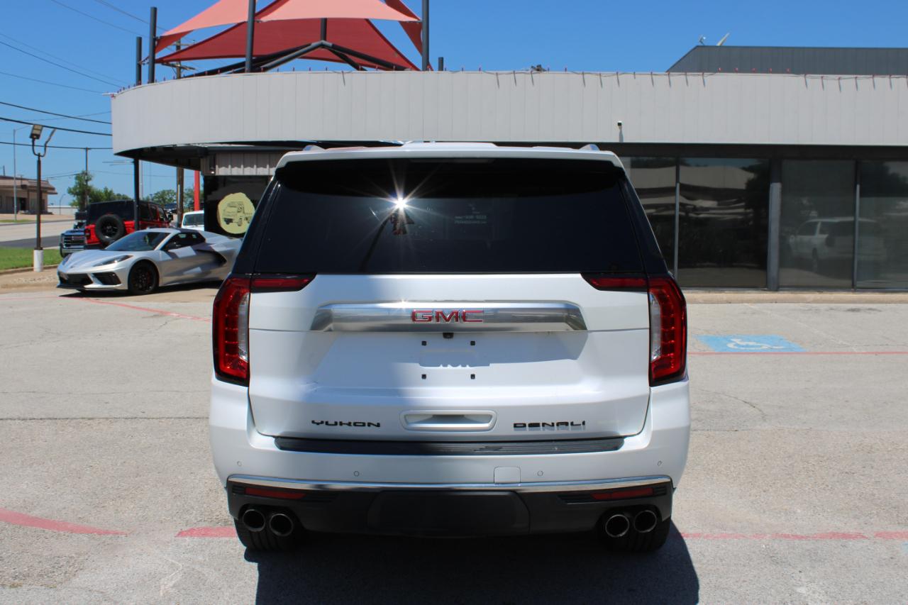 GMC Yukon Denali 4WD 2023