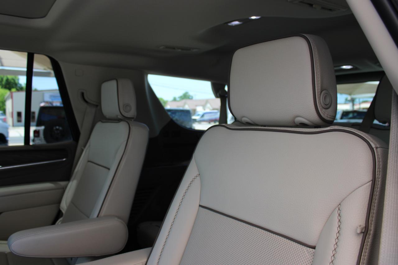 GMC Yukon Denali 4WD 2023