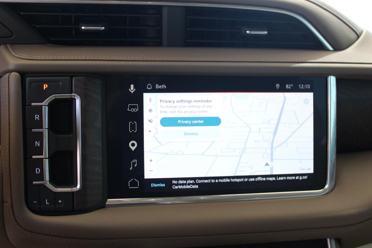 GMC Yukon Denali 4WD 2023