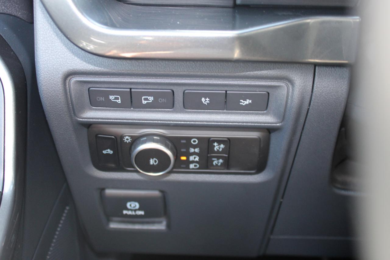 Ford F-150 Lariat SuperCrew 5.5-ft. Bed 4WD 2023