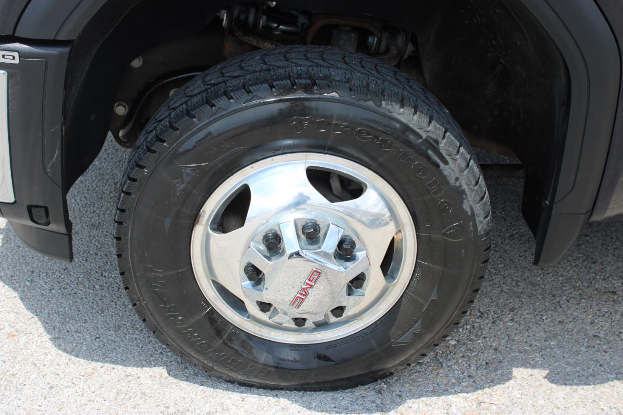 GMC Sierra 3500HD SLT Crew Cab DRW 4WD 2025
