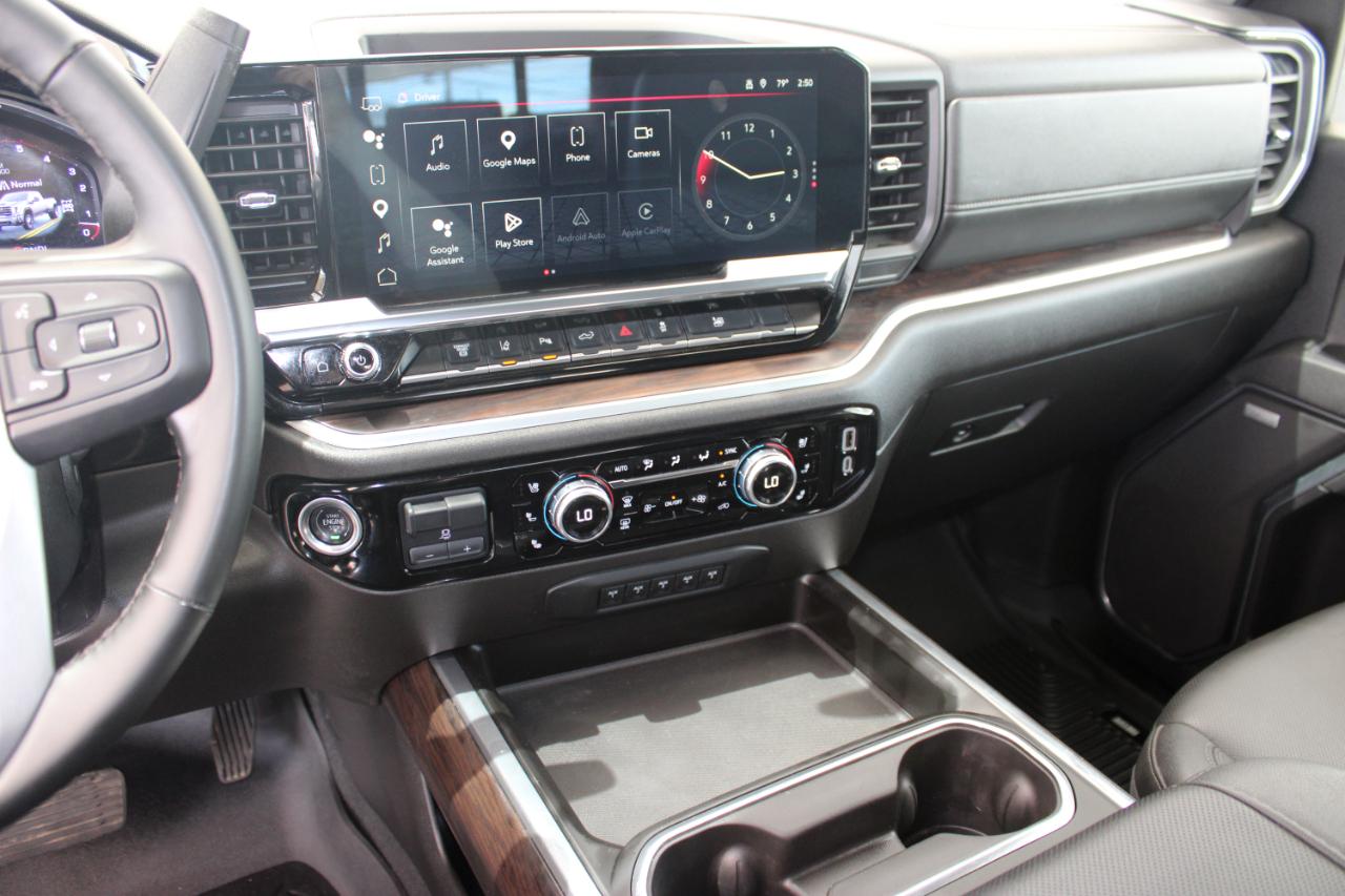 GMC Sierra 3500HD SLT Crew Cab DRW 4WD 2025