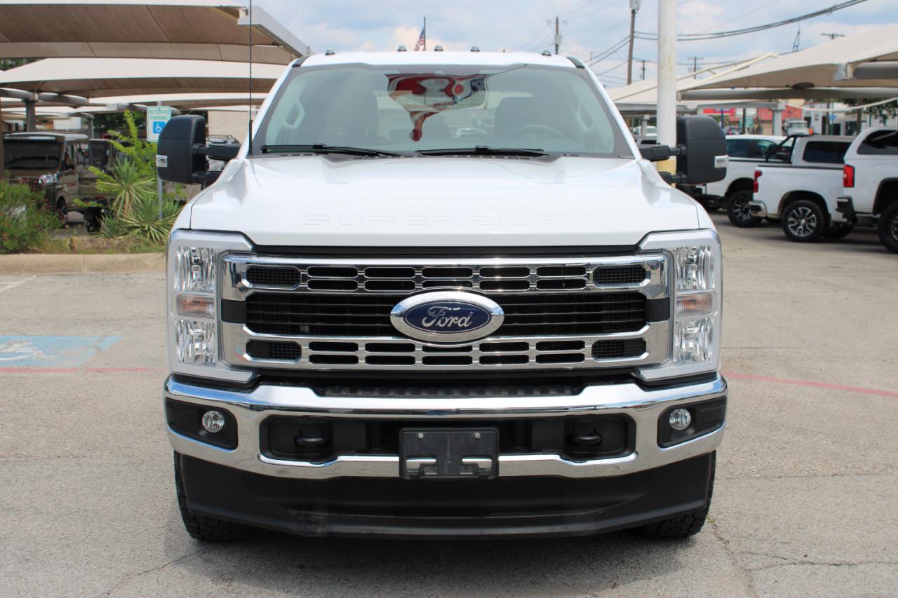Ford F-250 SD XLT Crew Cab Long Bed 4WD 2025