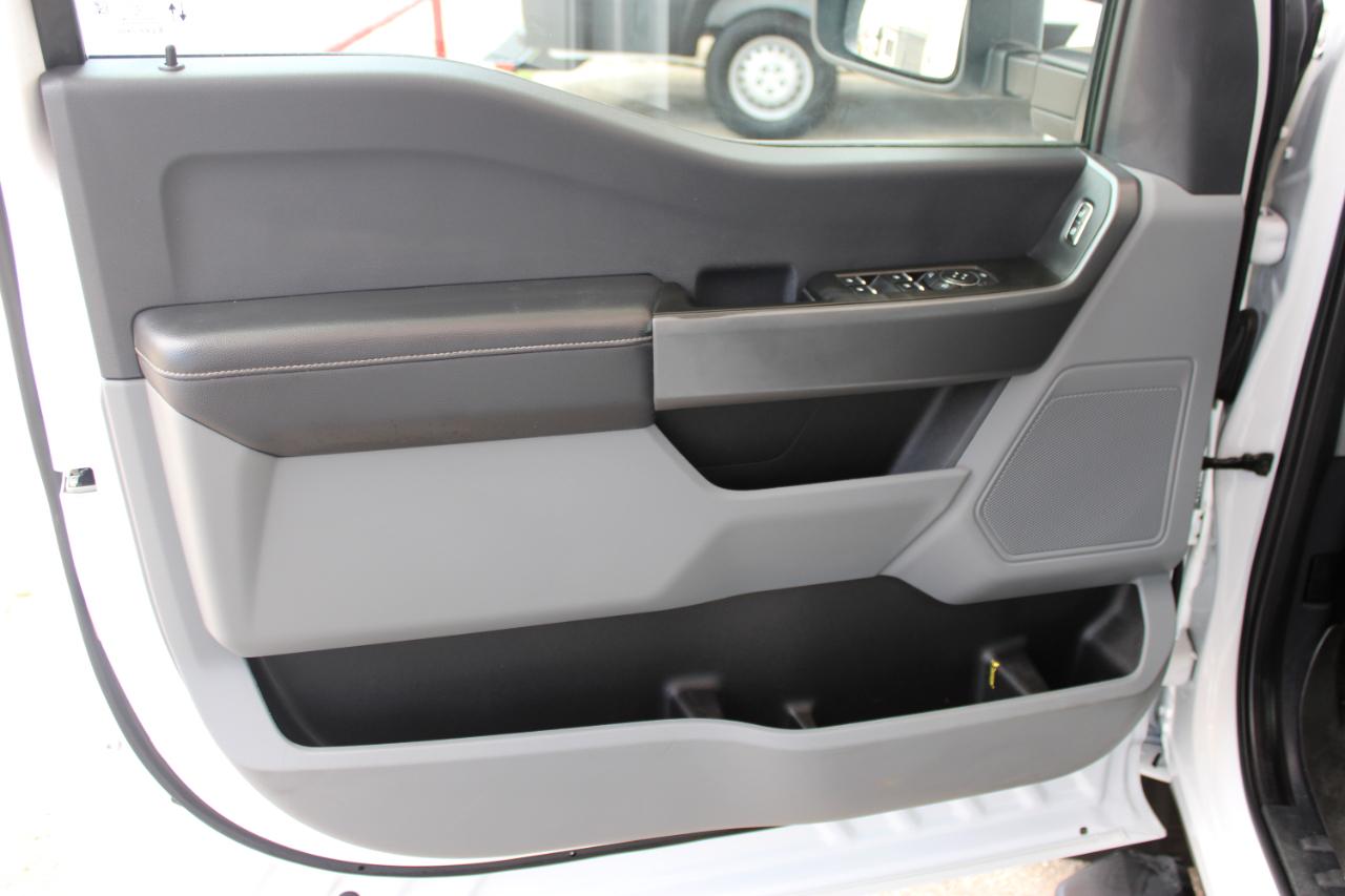 Ford F-250 SD XLT Crew Cab Long Bed 4WD 2025