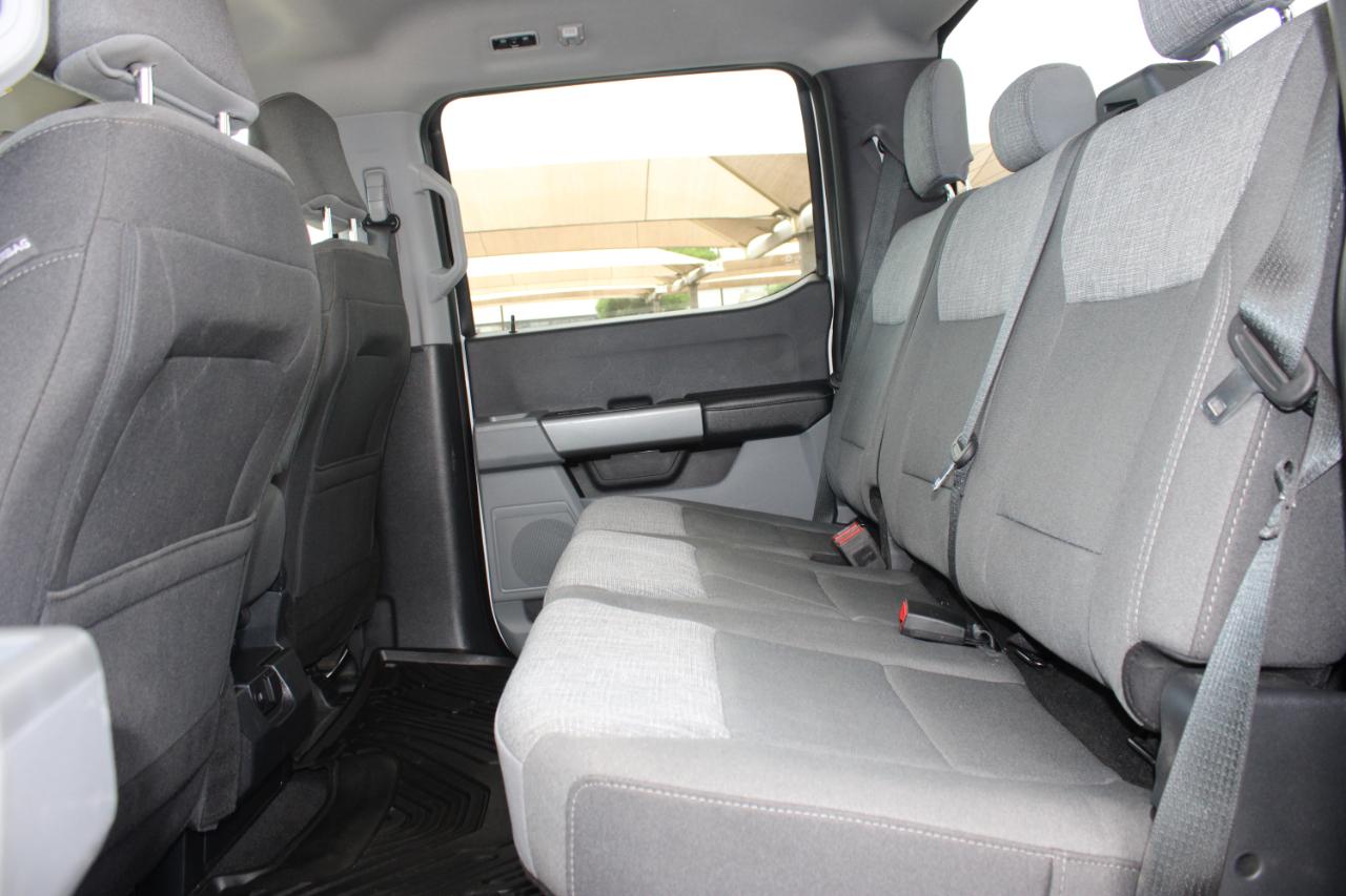 Ford F-250 SD XLT Crew Cab Long Bed 4WD 2025