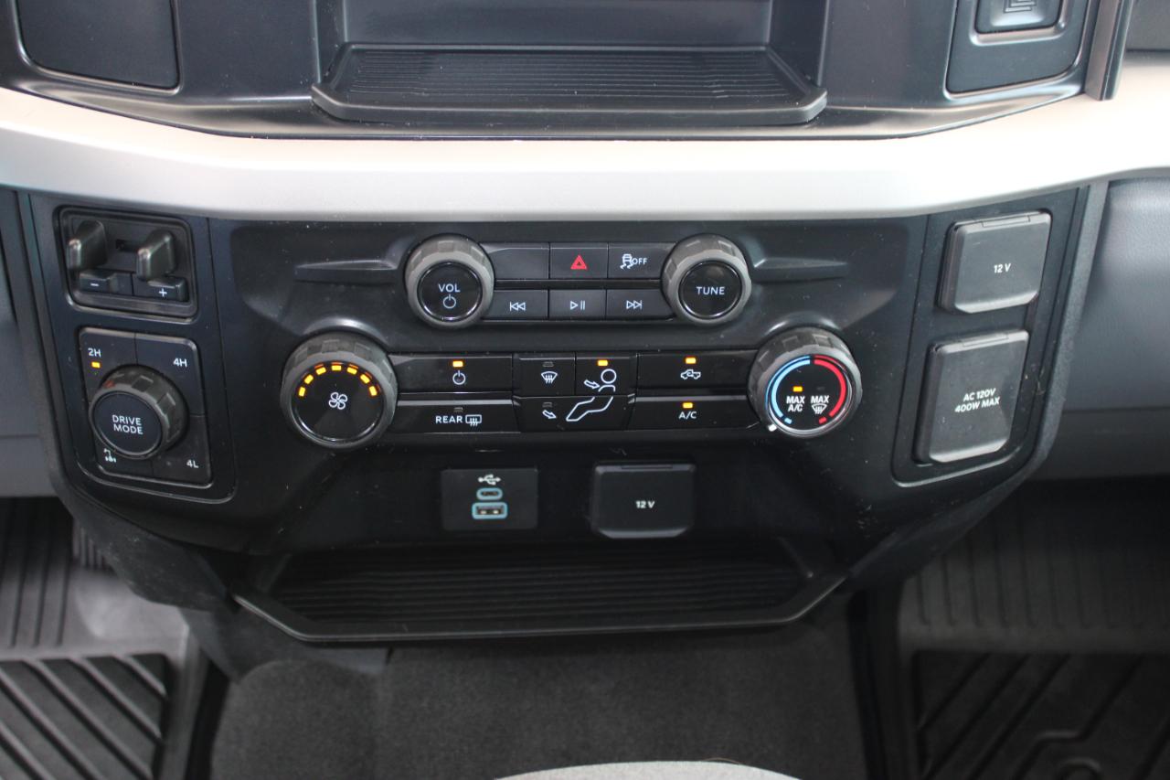 Ford F-250 SD XLT Crew Cab Long Bed 4WD 2025