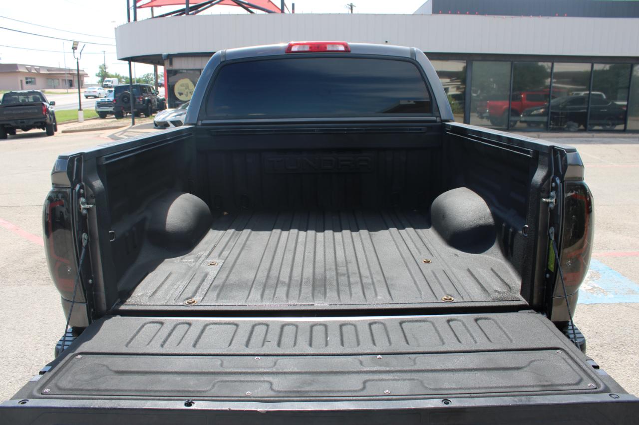 Toyota Tundra Platinum CrewMax 5.7L FFV 4WD 2015