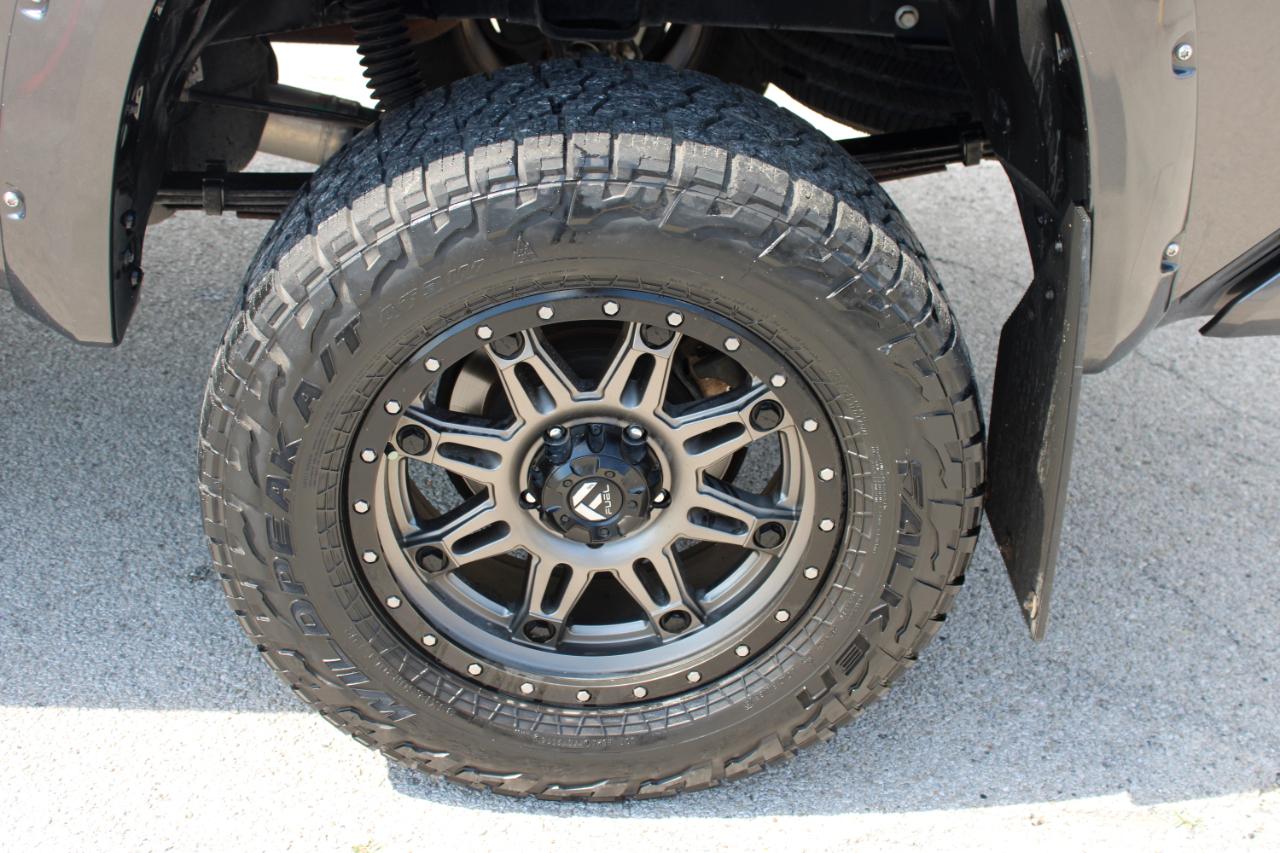 Toyota Tundra Platinum CrewMax 5.7L FFV 4WD 2015