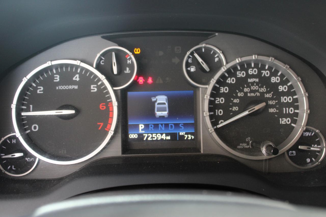 Toyota Tundra Platinum CrewMax 5.7L FFV 4WD 2015
