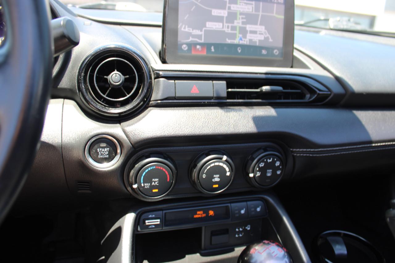 Mazda MX-5 Miata RF Club 6AT 2020