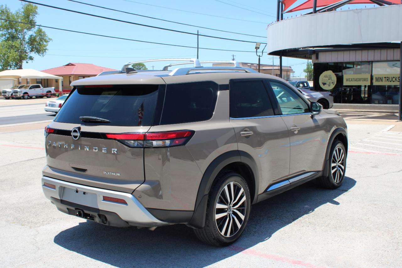 Nissan Pathfinder Platinum 2024