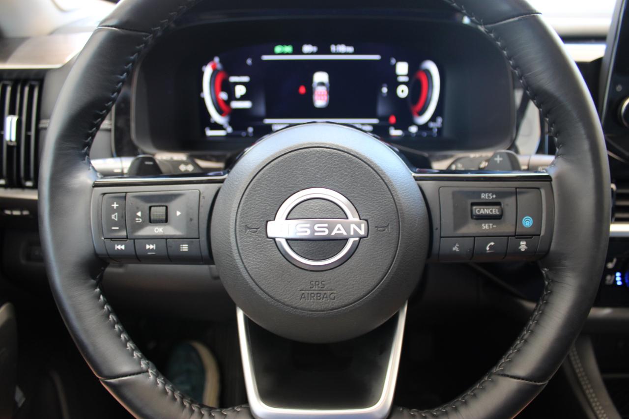 Nissan Pathfinder Platinum 2024