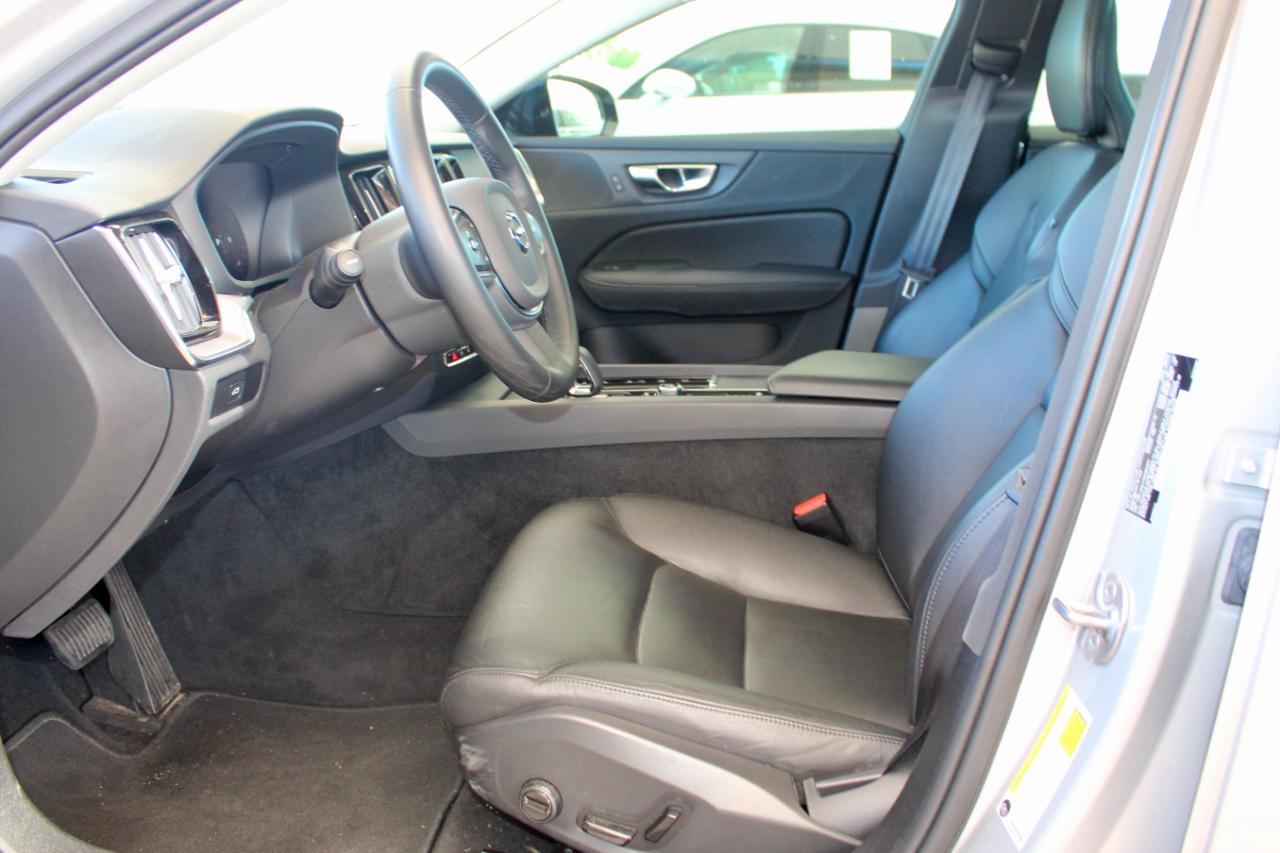 Volvo S60 B5 Core Dark AWD 2025