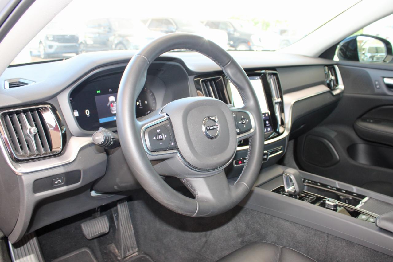 Volvo S60 B5 Core Dark AWD 2025