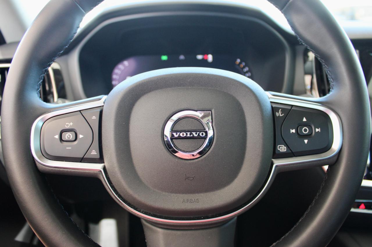 Volvo S60 B5 Core Dark AWD 2025