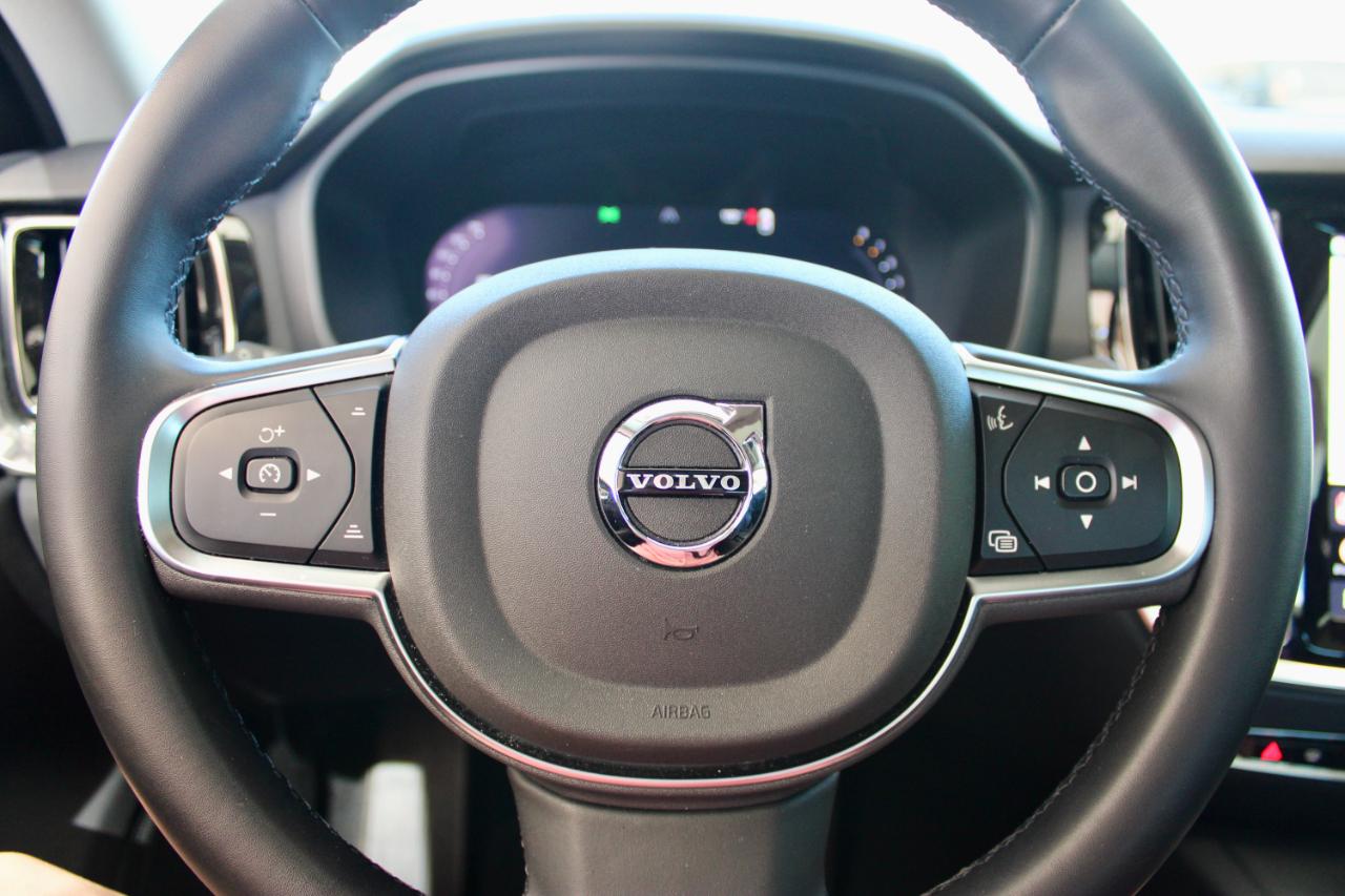 Volvo S60 B5 Core Dark AWD 2025