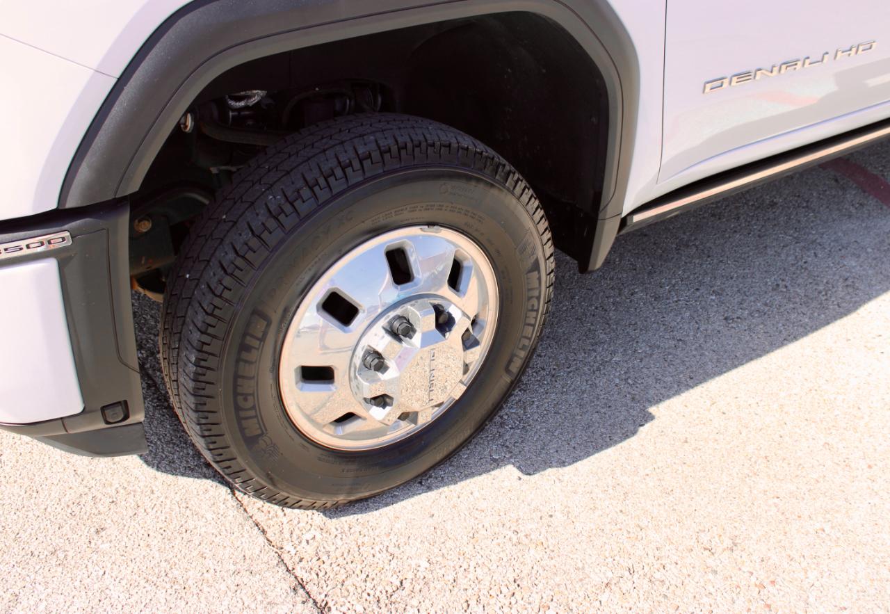 GMC Sierra 3500HD 4WD Crew Cab 167.7" DRW Denali 2024