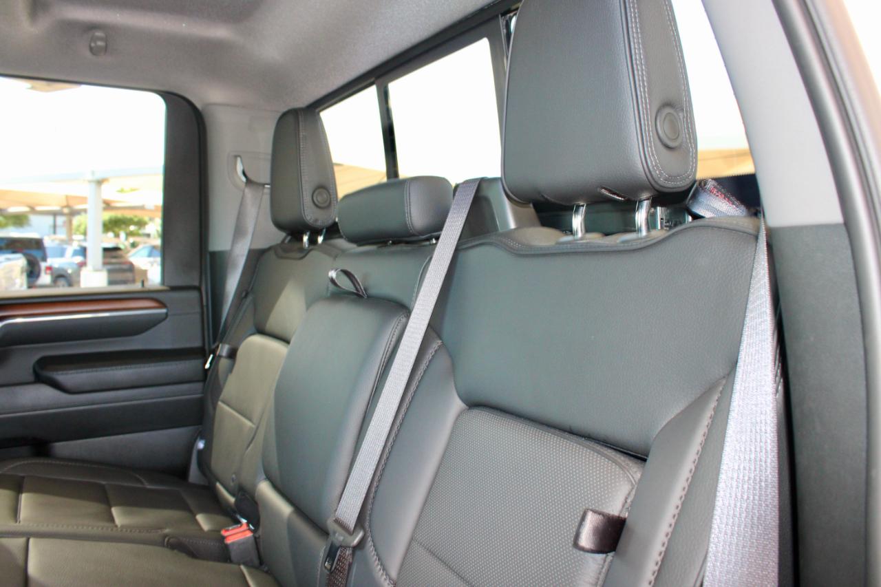 GMC Sierra 3500HD 4WD Crew Cab 167.7" DRW Denali 2024