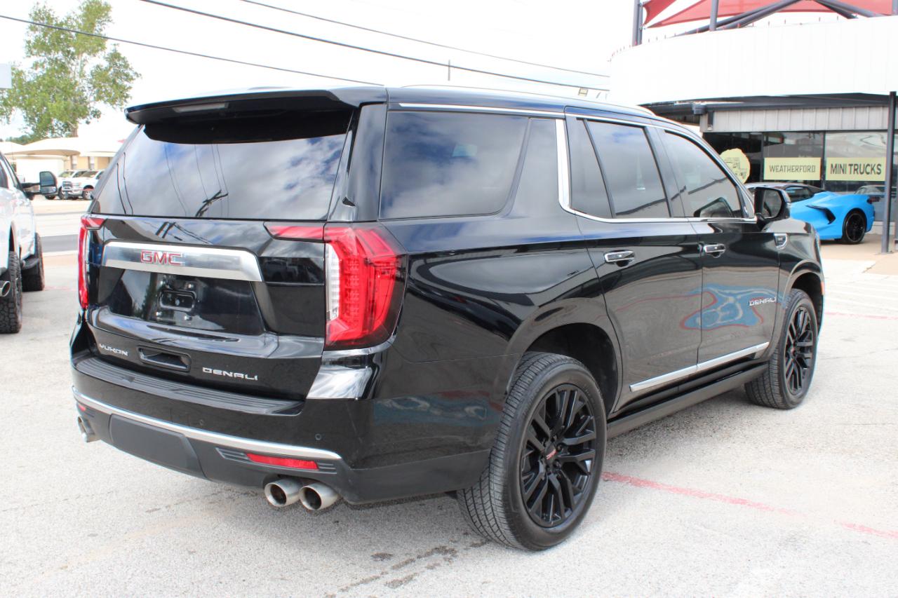 GMC Yukon Denali 4WD 2021