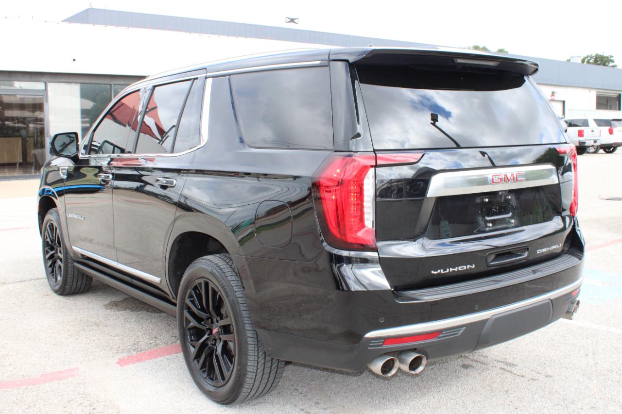 GMC Yukon Denali 4WD 2021