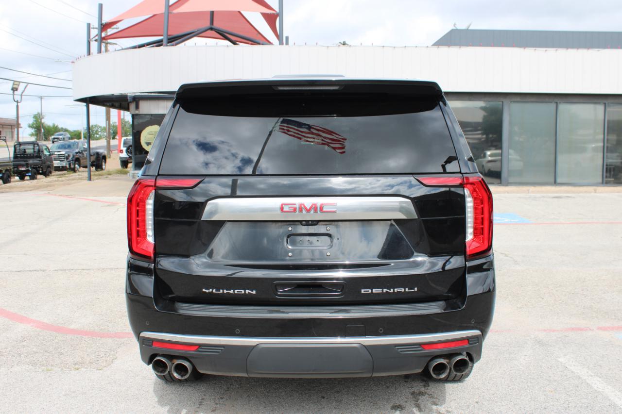 GMC Yukon Denali 4WD 2021
